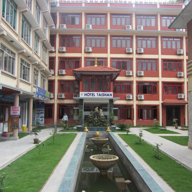 Hotel Taishan Катманду Экстерьер фото